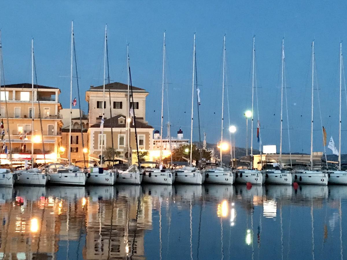 La Siesta Hotell La Maddalena  Exteriör bild